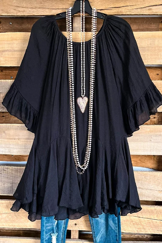 TunicTopSummitAHB EXCLUSIVE: The It Girl Oversized Loose Fitting Tunic - Black