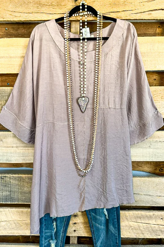 TunicTopPeakFresh Take Tunic - Taupe